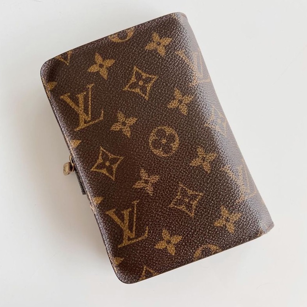 Louis Vuitton Large Monogram wallet - Picture 2 of 6